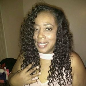 Meet your Posher, Crystal